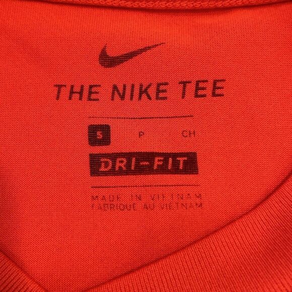 Nike Dri Fit Youth Boy’s Size Small Red W/ White Logo - Picture 3 of 4